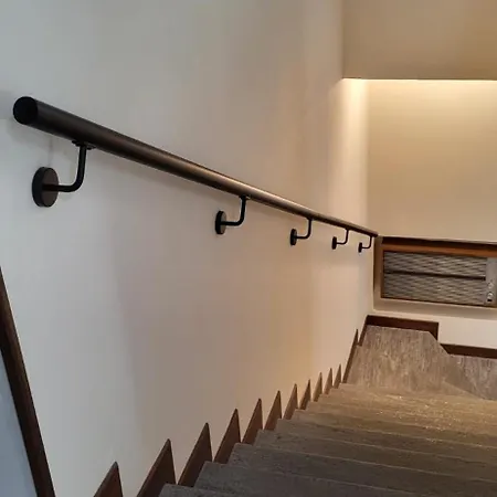 Casa Themeo - Centro Citta Intra Ferienhaus