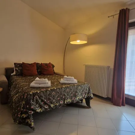 Casa Themeo - Centro Citta Intra Verbania