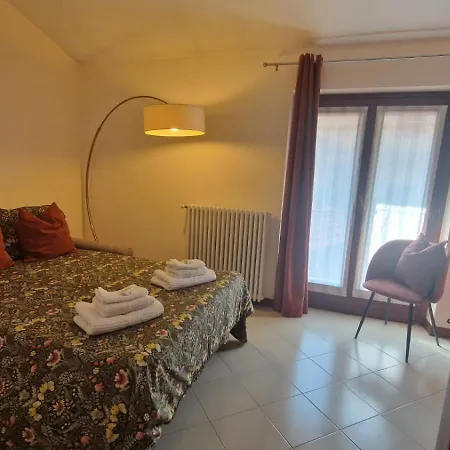 בית נופש Casa Themeo - Centro Citta Intra ורבאניה