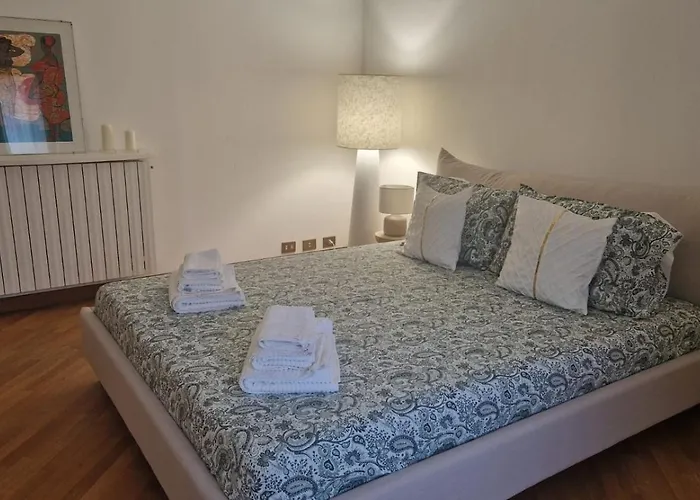 Casa Themeo - Centro Citta Intra Вербания