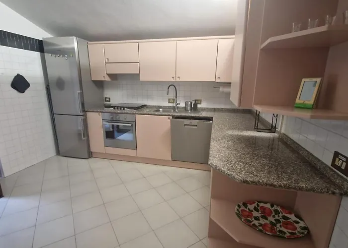 Casa Themeo - Centro Citta Intra Дом отдыха