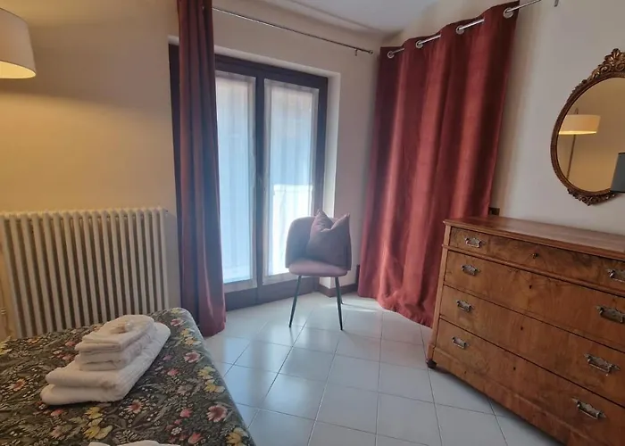 Casa Themeo - Centro Citta Intra Вербания