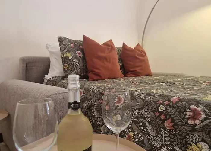 Casa Themeo - Centro Citta Intra Holiday home *